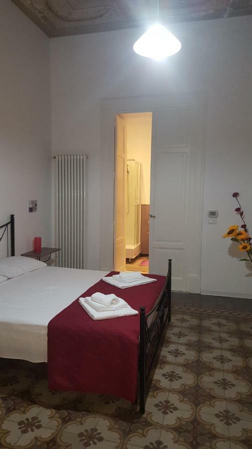 Rest And Go Bed & Breakfast Palermo Exterior foto