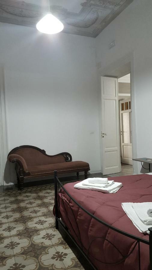 Rest And Go Bed & Breakfast Palermo Exterior foto